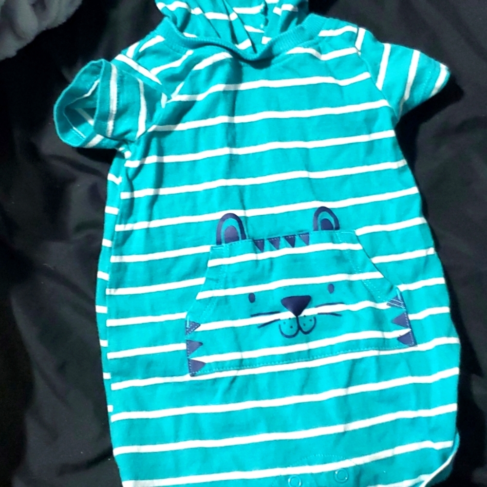 Carter hooded onesie in great condition